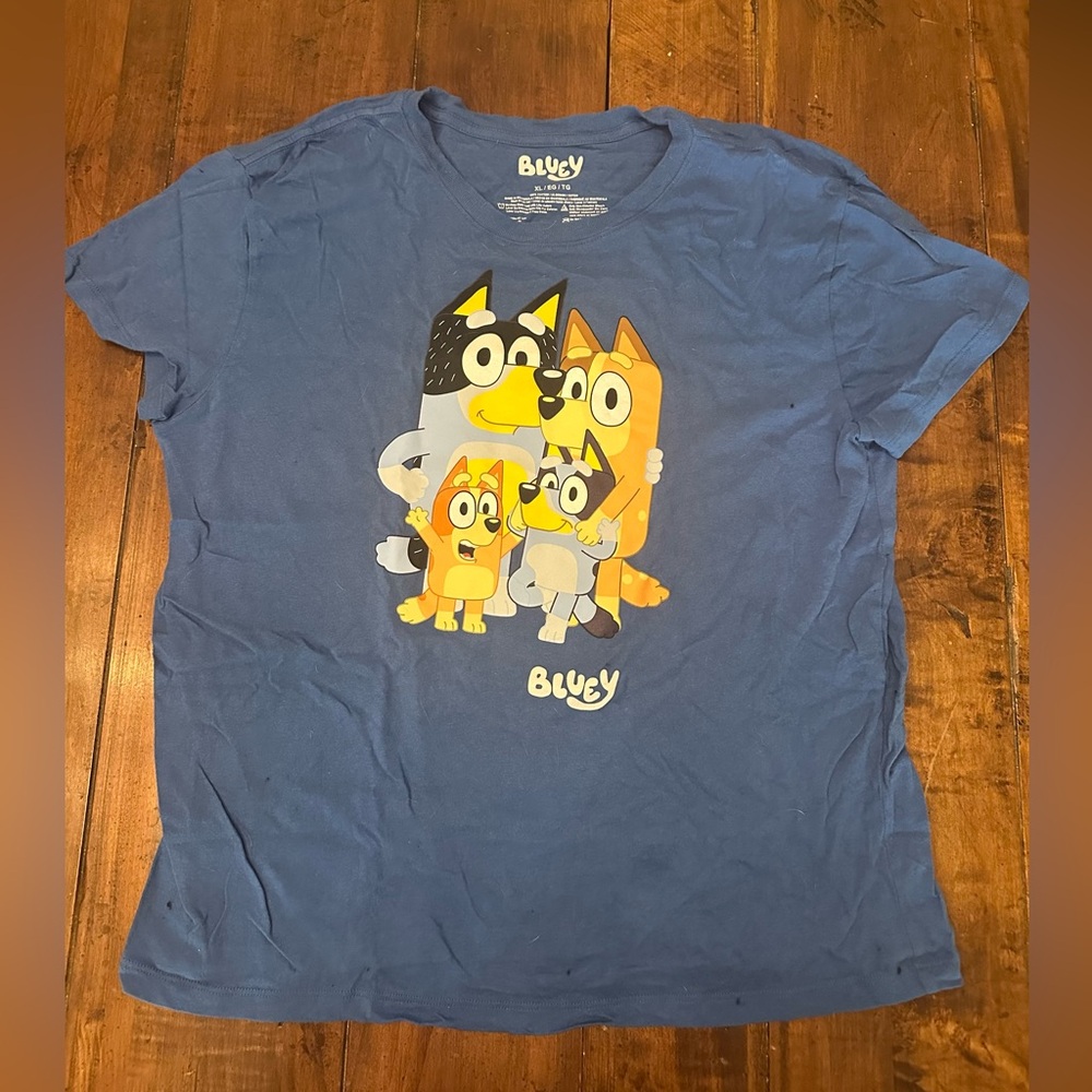 Bluey Women's Blue Graphic Tee - Short Sleeve